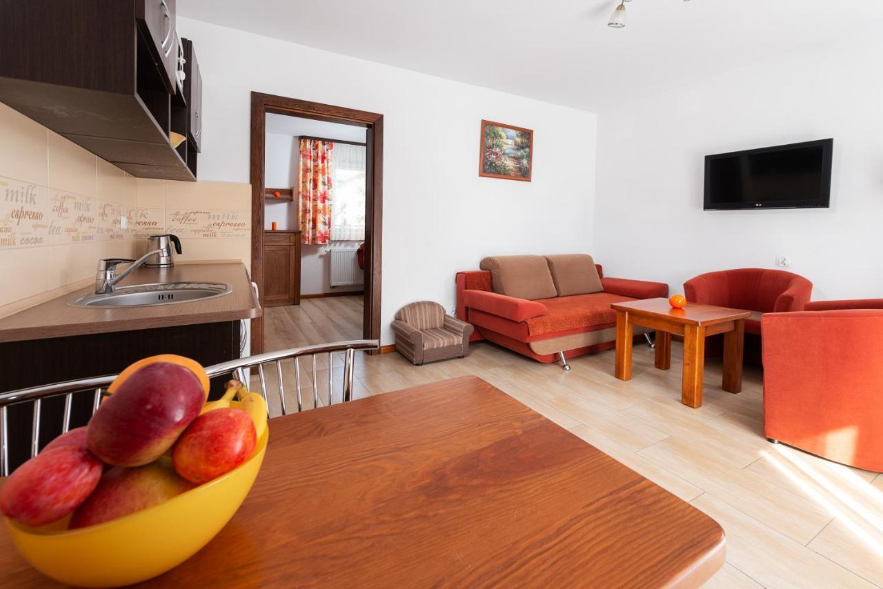 Nemo 2 Hotel Karwia Eksteriør billede