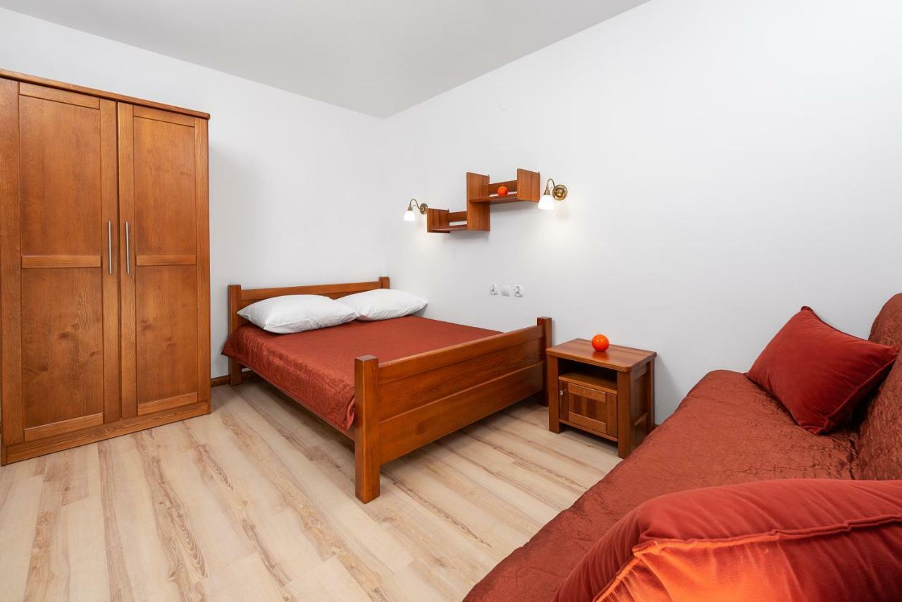 Nemo 2 Hotel Karwia Eksteriør billede